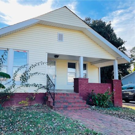 Rent this 3 bed house on N College Ave in Newton, NC