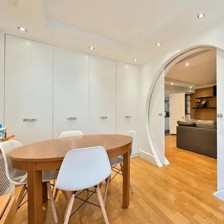 Image 5 - Ashgrove House, Lindsay Square, London, SW1V 2HT, United Kingdom - Apartment for rent