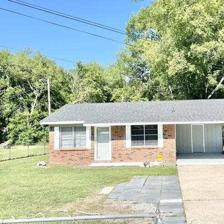 Buy this 3 bed house on 1009 8th St S in Columbus, Mississippi