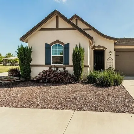 Buy this 3 bed house on Paseo in Clovis, CA 93169