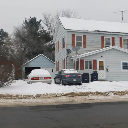 Rent this 0 bed duplex on 313 East Center Street in Shawano, WI 54166