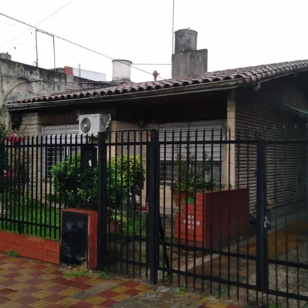 Buy this 5 bed house on 101 - 9 de Julio 5342 in Villa Coronel José María Zapiola, Villa Ballester