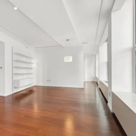 Image 2 - 55 Wall St Apt 554, New York, 10005 - Condo for sale