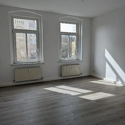 Rent this 1 bed apartment on Leibnizstraße 28 in 08527 Plauen, Germany