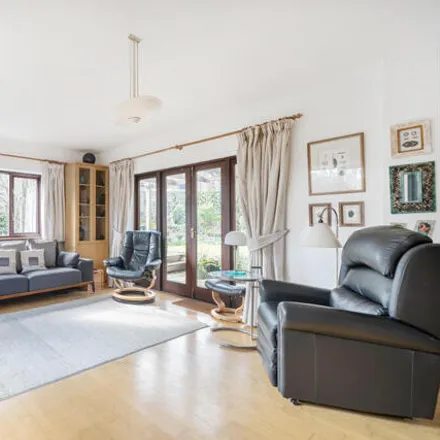 Image 5 - The Firs, Winchester, SO22 6RH, United Kingdom - House for sale
