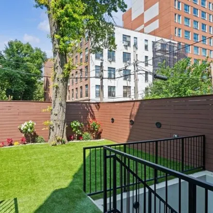 Image 3 - 218 Classon Avenue, New York, NY 11205, USA - Townhouse for sale