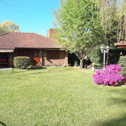 Rent this 4 bed house on Los Olmos in Partido de Ezeiza, 1806 La Unión