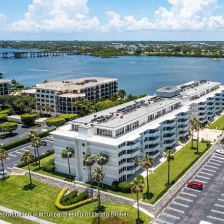 Image 1 - 2578 South Ocean Boulevard, Palm Beach, Palm Beach County, FL 33480, USA - Condo for rent