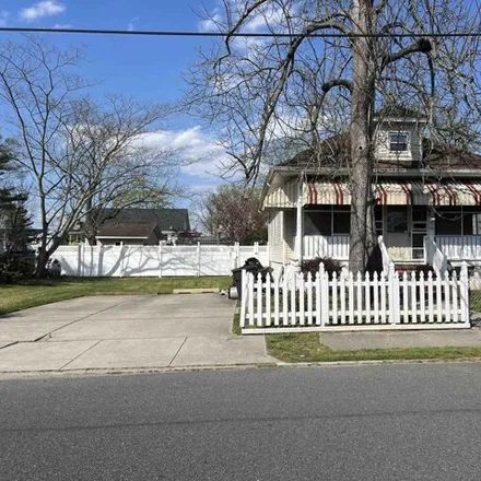 Buy this 3 bed house on 362 West Bayview Avenue in Pleasantville, NJ 08232