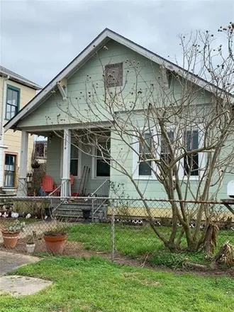 Rent this 2 bed house on 3319 Avenue R in Galveston, TX 77550