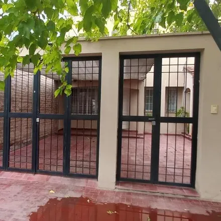 Rent this 2 bed house on Amero Rusconi 1098 in Distrito Dorrego, Mendoza