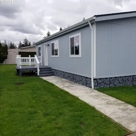 Buy this studio apartment on Southwest 124th Avenue in Washington County, OR 97224
