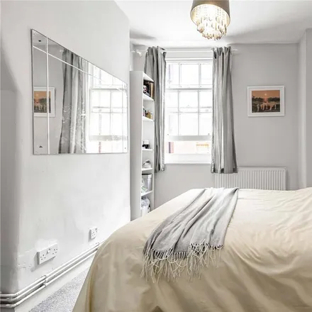 Image 4 - Beaufort Street, London, SW3 5AE, United Kingdom - Apartment for rent