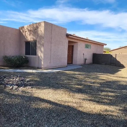 Rent this 3 bed house on 5498 North Mesquite Bosque Way in Flowing Wells, AZ 85704