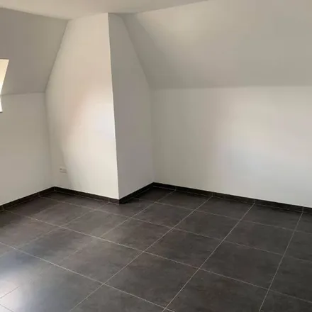 Rent this 2 bed apartment on Vaart Links in 9850 Deinze, Belgium