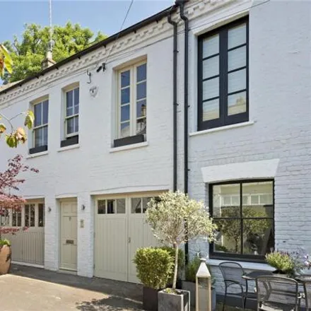 Buy this 3 bed house on 2 Codrington Mews in London, W11 2EH