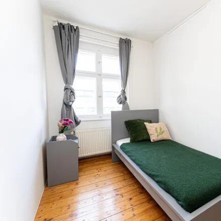 Image 4 - Heinrich-Roller-Straße 11, 10405 Berlin, Germany - Room for rent