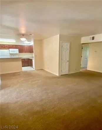 Image 7 - 5382 River Glen Drive, Spring Valley, NV 89103, USA - Condo for rent
