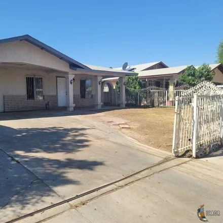 Buy this 4 bed house on 942 Grant Street in Calexico, CA 92231
