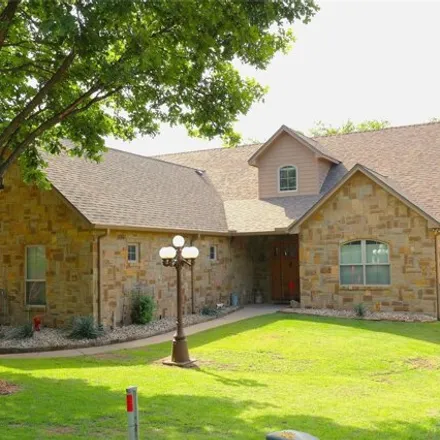 Buy this 3 bed house on 7110 Westover Dr in Granbury, Texas