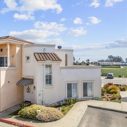 Buy this 3 bed house on 1262 Highland Way in Grover Beach, CA 93475
