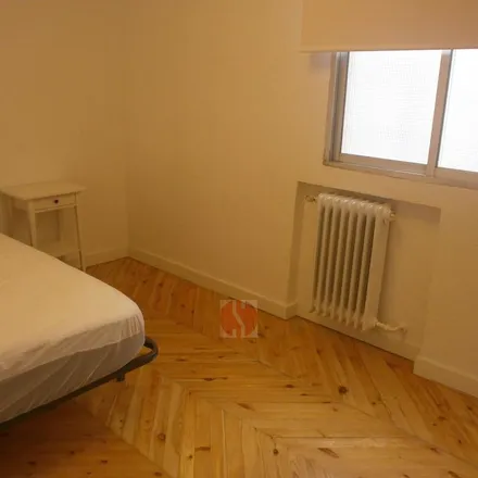 Rent this 3 bed apartment on ONCE in Avenida de la Constitución, 18071 Granada