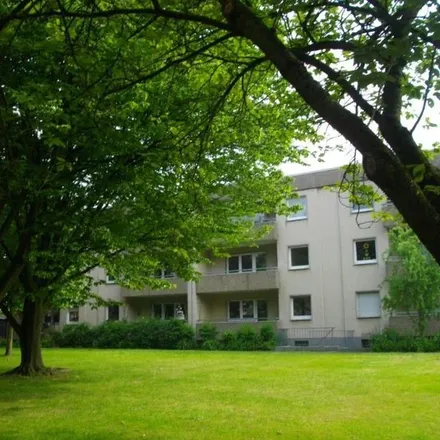 Rent this 2 bed apartment on Merowingerstraße 3 in 41238 Mönchengladbach, Germany