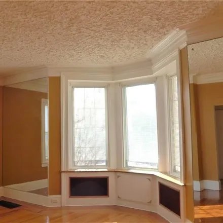 Image 3 - 47 North Fulton Avenue, Fleetwood, City of Mount Vernon, NY 10550, USA - House for sale