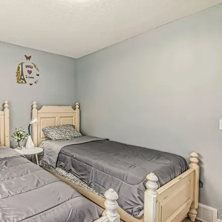 Image 5 - Calgary, AB T3K 0W3, Canada - House for rent