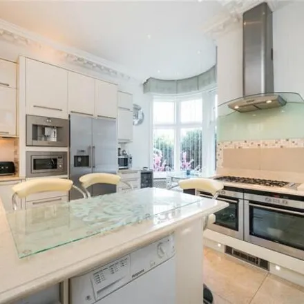 Image 9 - 71 Frognal, London, NW3 6XD, United Kingdom - House for rent