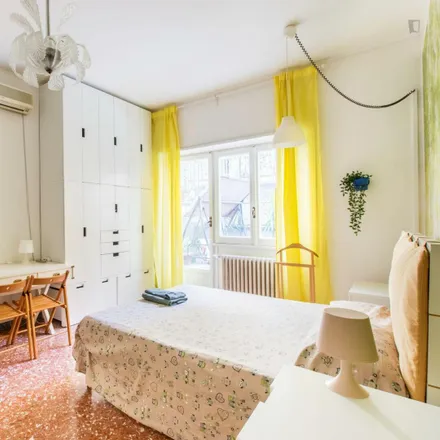 Rent this 2 bed apartment on Area Cani in Circonvallazione Gianicolense, 00151 Rome RM