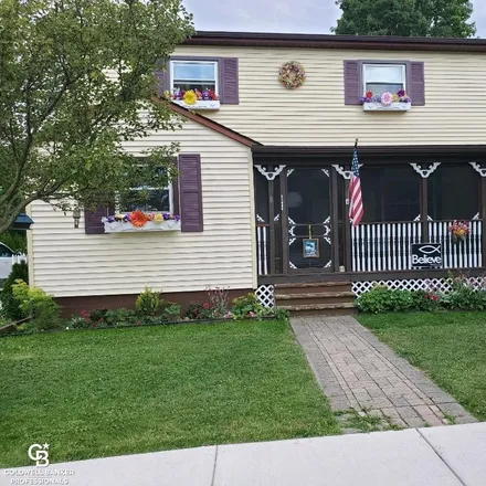 Buy this 3 bed house on 31058 Clark Street in Macomb County, MI 48048