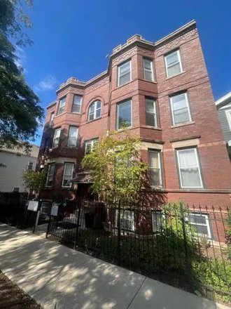 Image 1 - 3572-3574 West Cortland Street, Chicago, IL 60647, USA - House for sale