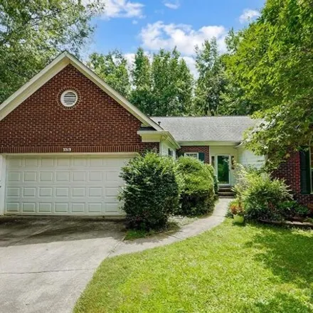 Buy this 3 bed house on 3319 Crescent Knoll Dr in Matthews, North Carolina