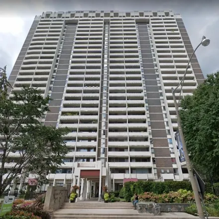 Image 9 - Plaza 100, 100 Wellesley Street East, Old Toronto, ON M4Y 1H2, Canada - Apartment for rent