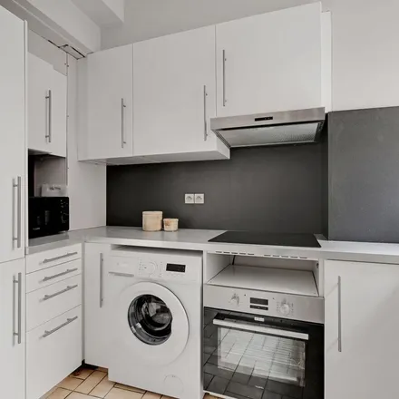 Image 5 - 1 Rue François Mouthon, 75015 Paris, France - Apartment for rent