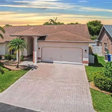 Image 2 - 9879 Northwest 54th Place, Westview Village, Coral Springs, FL 33076, USA - House for sale