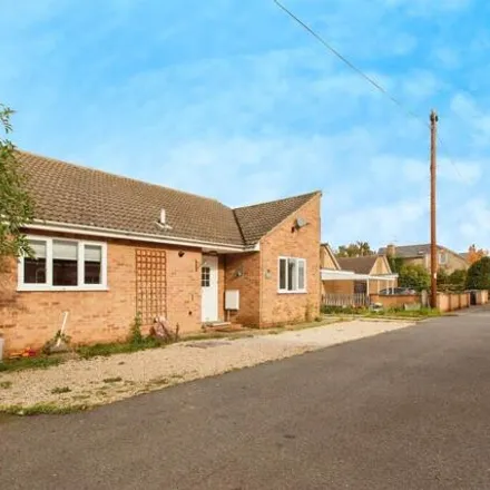 Buy this 3 bed house on 7 New Road in Cottenham, CB24 8RF