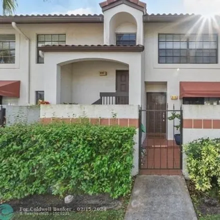 Image 2 - 654 Lincoln Court, Lakeview, Deerfield Beach, FL 33442, USA - Condo for sale