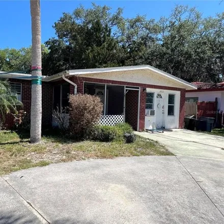 Buy this 3 bed house on 7222 Donna Drive in Port Richey, FL 34652