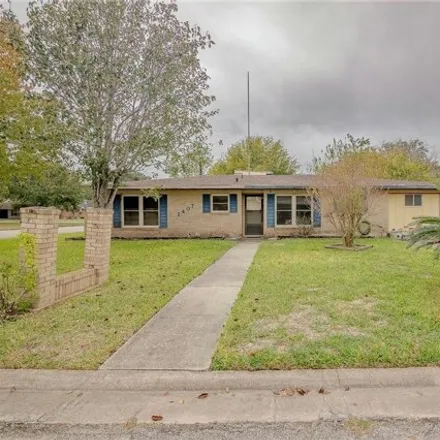 Buy this 2 bed house on 3671 Palmetto Avenue in Victoria, TX 77901