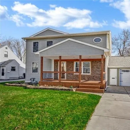 Buy this 4 bed house on 62 Murray Terrace in City of Tonawanda, NY 14150