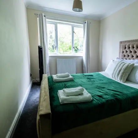 Rent this 3 bed house on London in SE15 3SY, United Kingdom