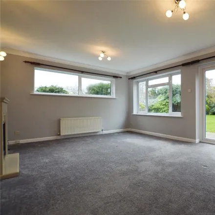 Image 5 - Spratts Lane, Ottershaw, KT16 0HU, United Kingdom - House for rent