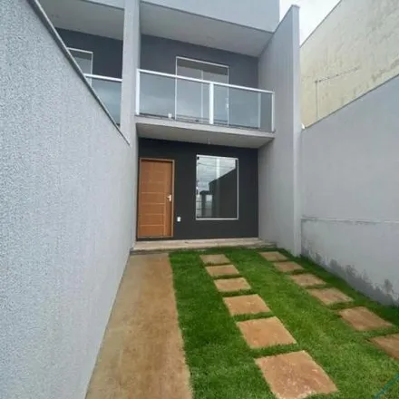 Buy this 2 bed house on Rua Alexandre Londinho Ramos in Cachoeira, São José da Lapa - MG