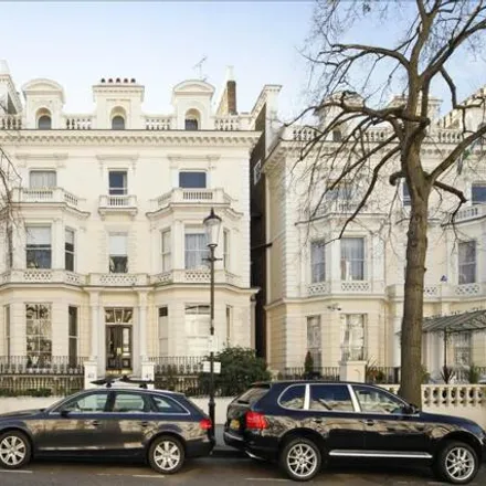 Buy this studio loft on 72 Holland Park in London, W11 3RS