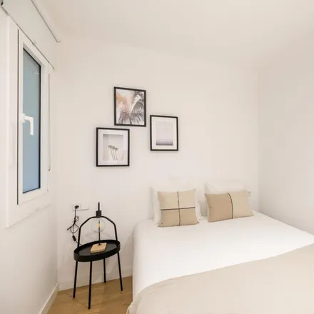 Rent this 2 bed apartment on Siracusa in Plaça del Poble Romaní, 08001 Barcelona