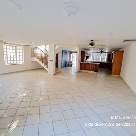 Rent this 3 bed house on Calle Meseta in Smz 15, 77505 Cancún