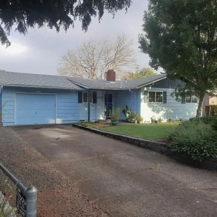 Buy this 3 bed house on 3633 Thurston Street Southeast in Albany, OR 97322