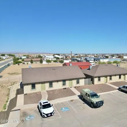 Image 2 - 13626 Bachimba Drive, El Paso County, TX 79928, USA - House for sale